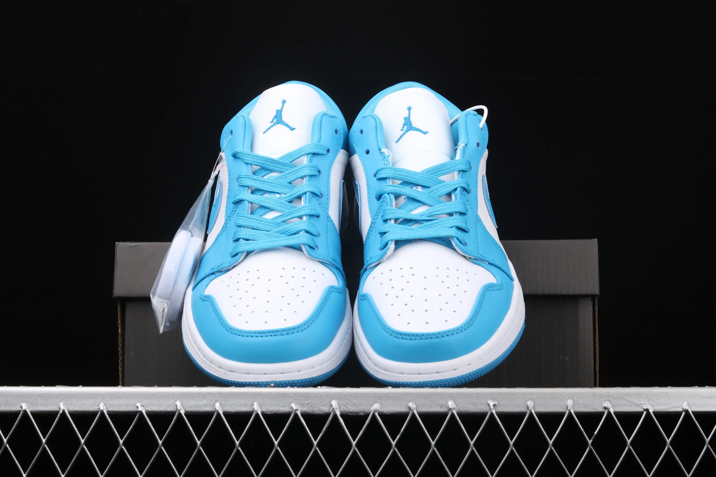 All categories Air Jordan Jordan series basketball shoes Air Jordan 1 Low Air Jordan 1 Low Shadow AJ1 Joe 1 North Carolina blue low-top cultural and leisure sports sneakers AO9944-441